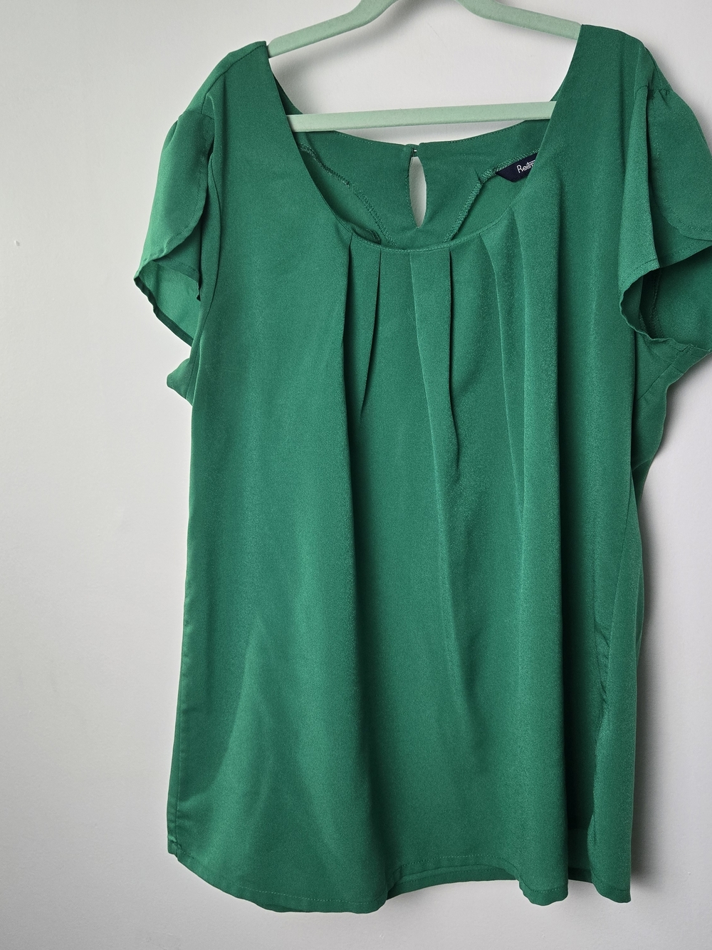 Reitmans Emerald Green Pleated Short-Sleeve Blouse
